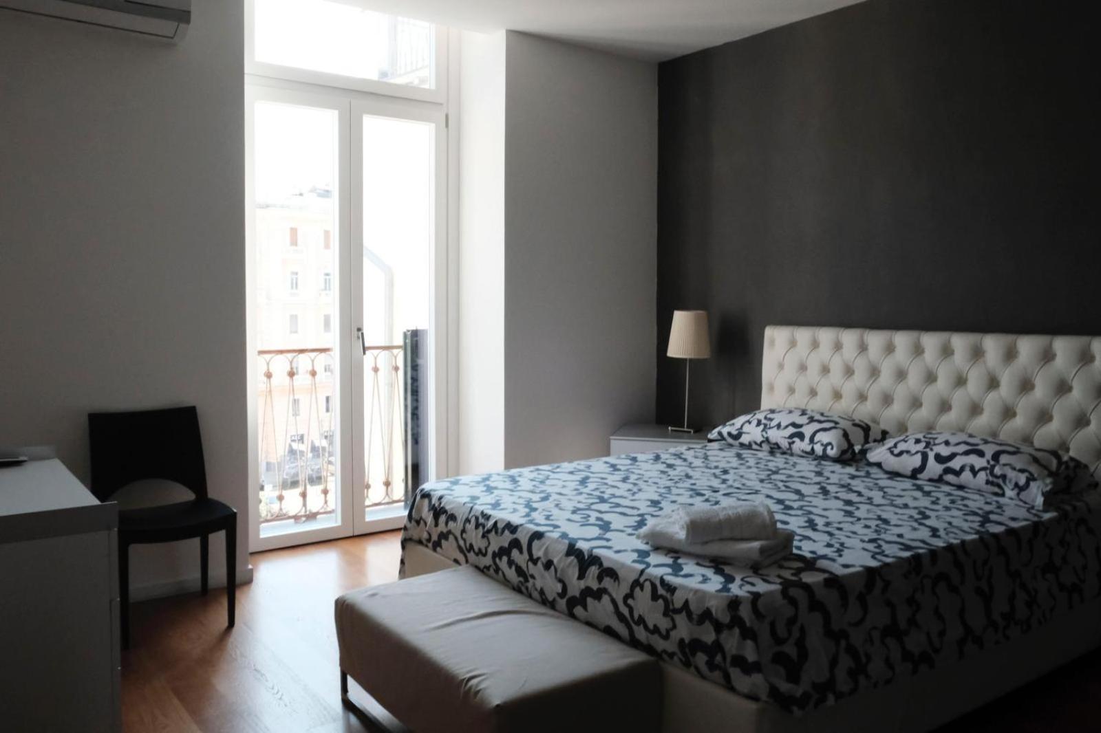 Casa Maria In Centro Storico Hotel Salerno Kültér fotó